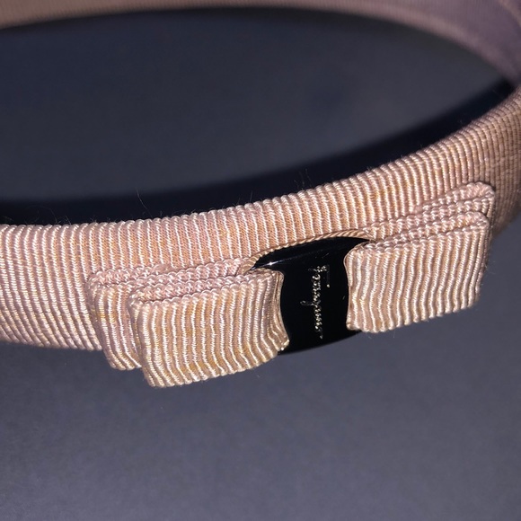 Salvatore Ferragamo Mini Vara Bow 1in Headband in Pink and Silvertone Hardware - Picture 5 of 7